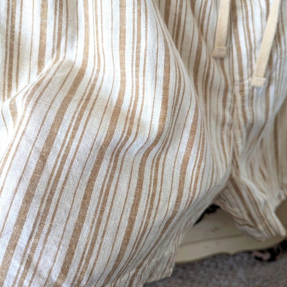 Striped Drawstring Shorts - Picture 5 of 10